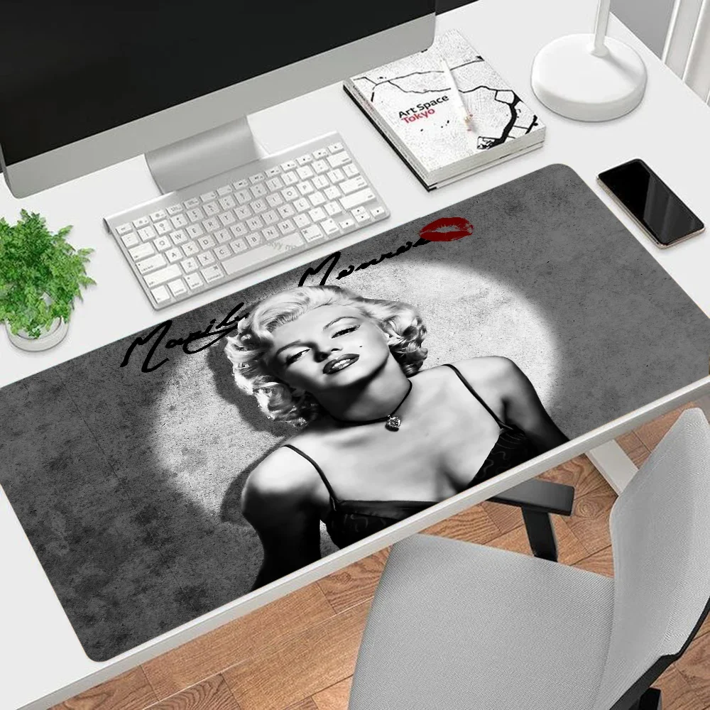 M-Marilyn Monroe Large XXL Table Mat Student Mousepad Gamer Computer Keyboard Pad Games Pad Desktop Mat