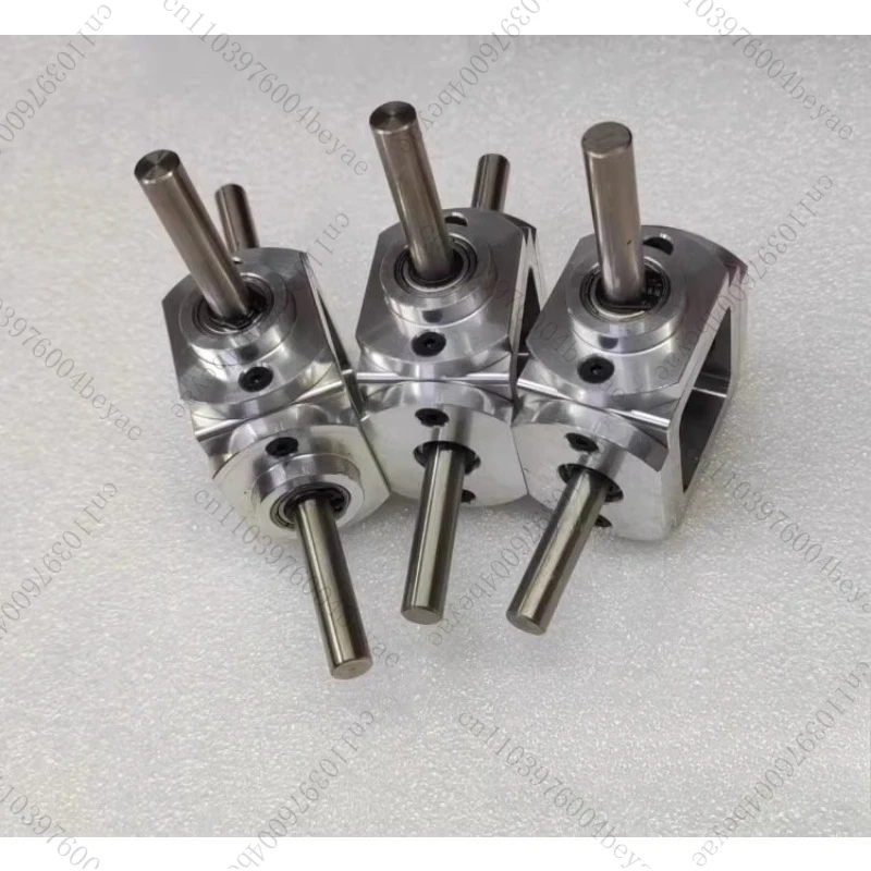 Bevel Gearbox Output Shaft Ratio Type Cross Commutator Right Angle Transmission  Diameter 8MM 1pc