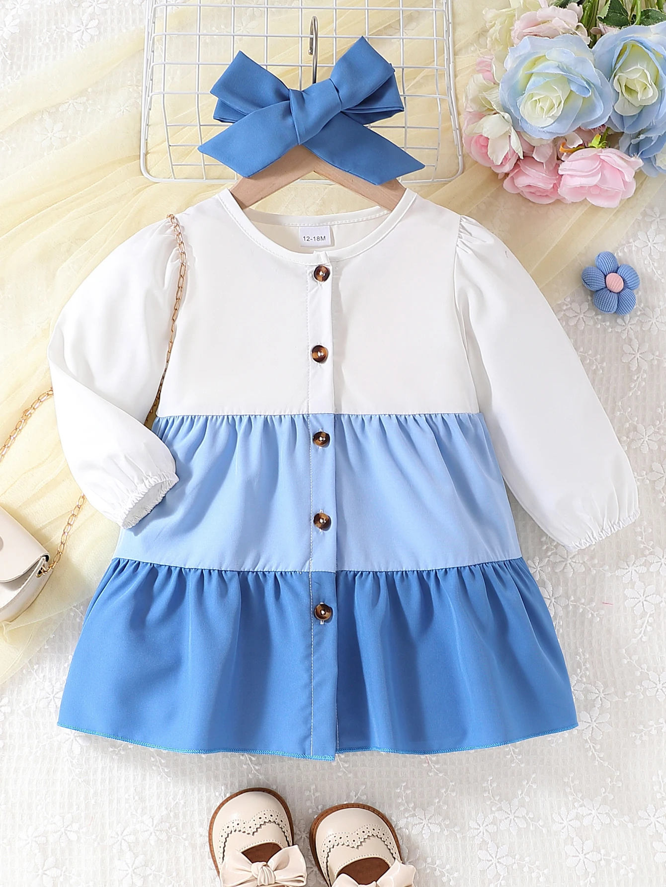 

Платье для маленьких девочек, лоскутное платье с длинными рукавами и пуговицами спереди, многоуровневое платье с рюшами + повязка на голову с бантом, осенняя повседневная одежда, наряд для фотосессии