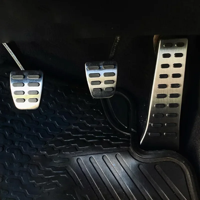 

​​For 2022-2024 Kia Sportage Q5 Aluminum Pedal Covers – Non-Drill Anti-Slip Accelerator & Brake Pedal Set and Rugged