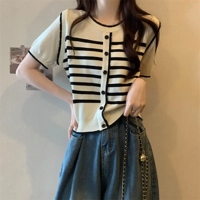 Women\'s 2024 Summer Pullover Round Neck Small Fragrant Style Spliced Colored Stripes Fashion Elegant Short Sleeve Knitted Tops