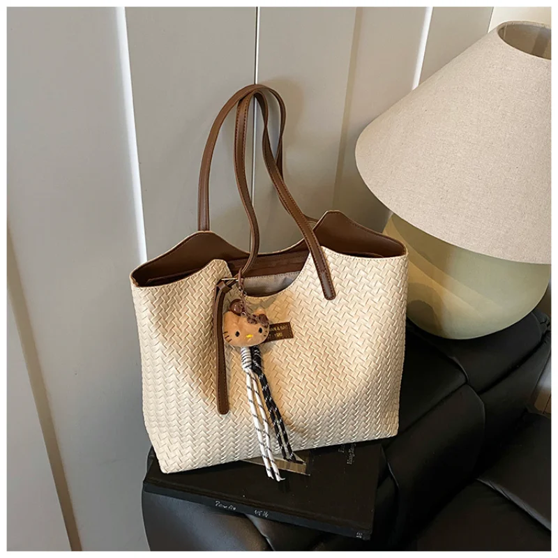 

2025 Fall Mini Bag for Women Niche Designer Shoulder Purse Versatile Crossbody Bag with Adjustable Strap