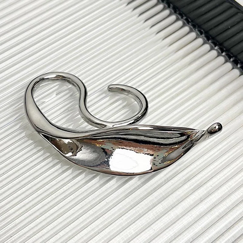 Exaggerated Irregular Leaf Shaped Metal Ring Punk Vintage Large Open Jewelry for Women 2024 Luxury Design New Year Gift