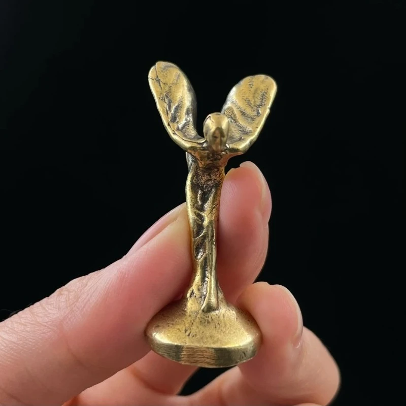 Handmade Bronze Trophy Awards Desktop Decor Retro Ornaments Small Bronze Figurine Statue Craft Souvenirs Little Golden Man Cup