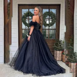 Lily Black Sweetheart Chic Woman Evening Dress Gown Appliques Feathers Ball Gown Tulle A Line Night Dresses Gown robes de soirée