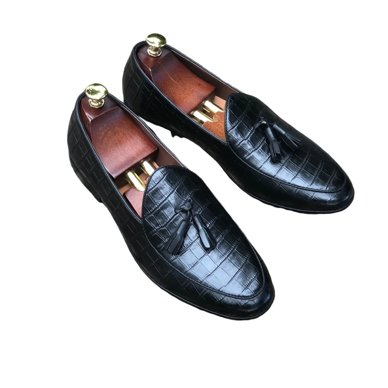 

The First Layer of Cowhide Looks Good Advanced Texture Comfort Trend Simple Graceful Arch Support and Cushioned Insole AG2506