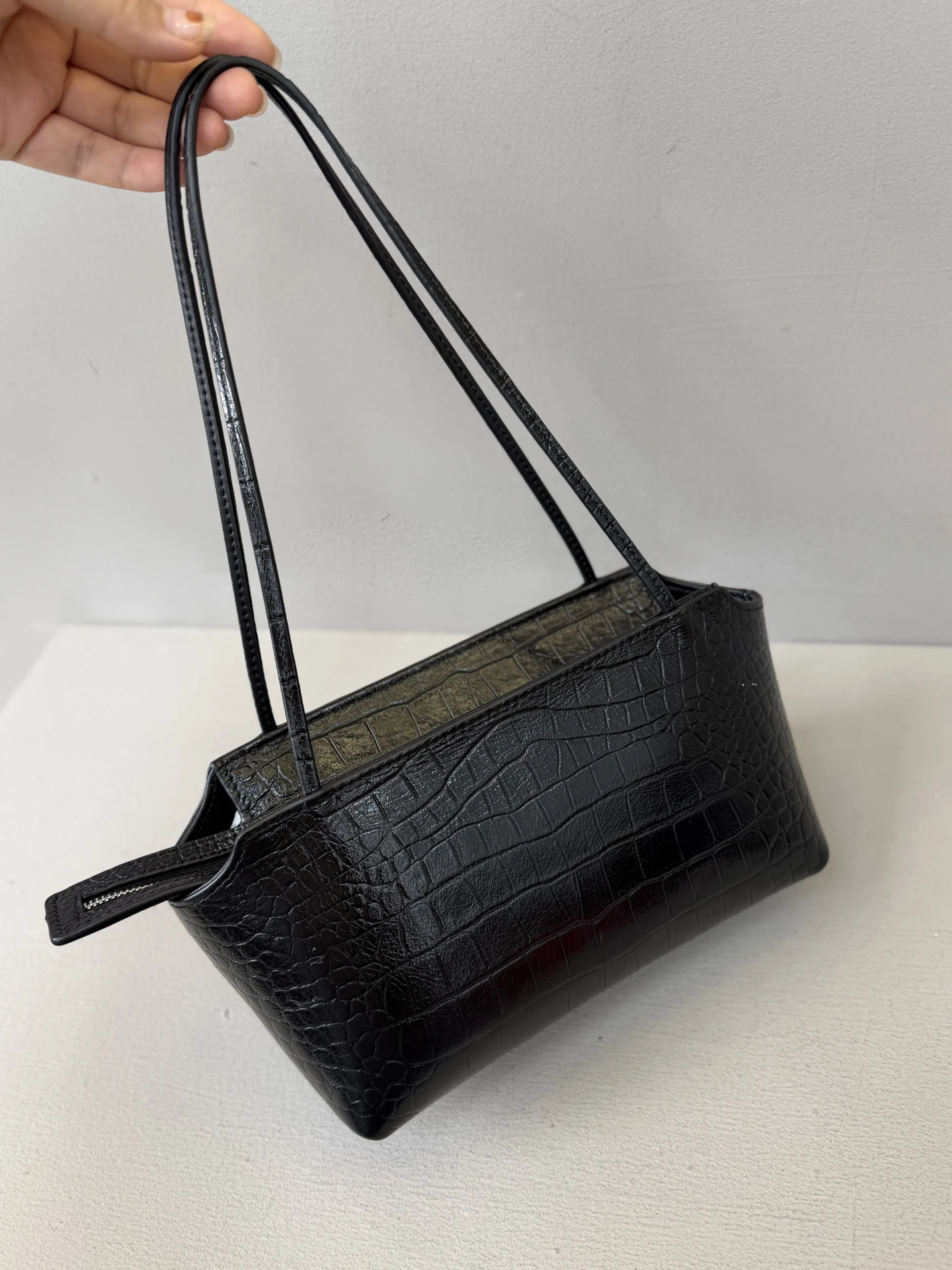 Top Layer Cowhide Crocodile Pattern  Handbag Single Shoulder Bag Women's 2026 New Spring Summer Underarm Bag