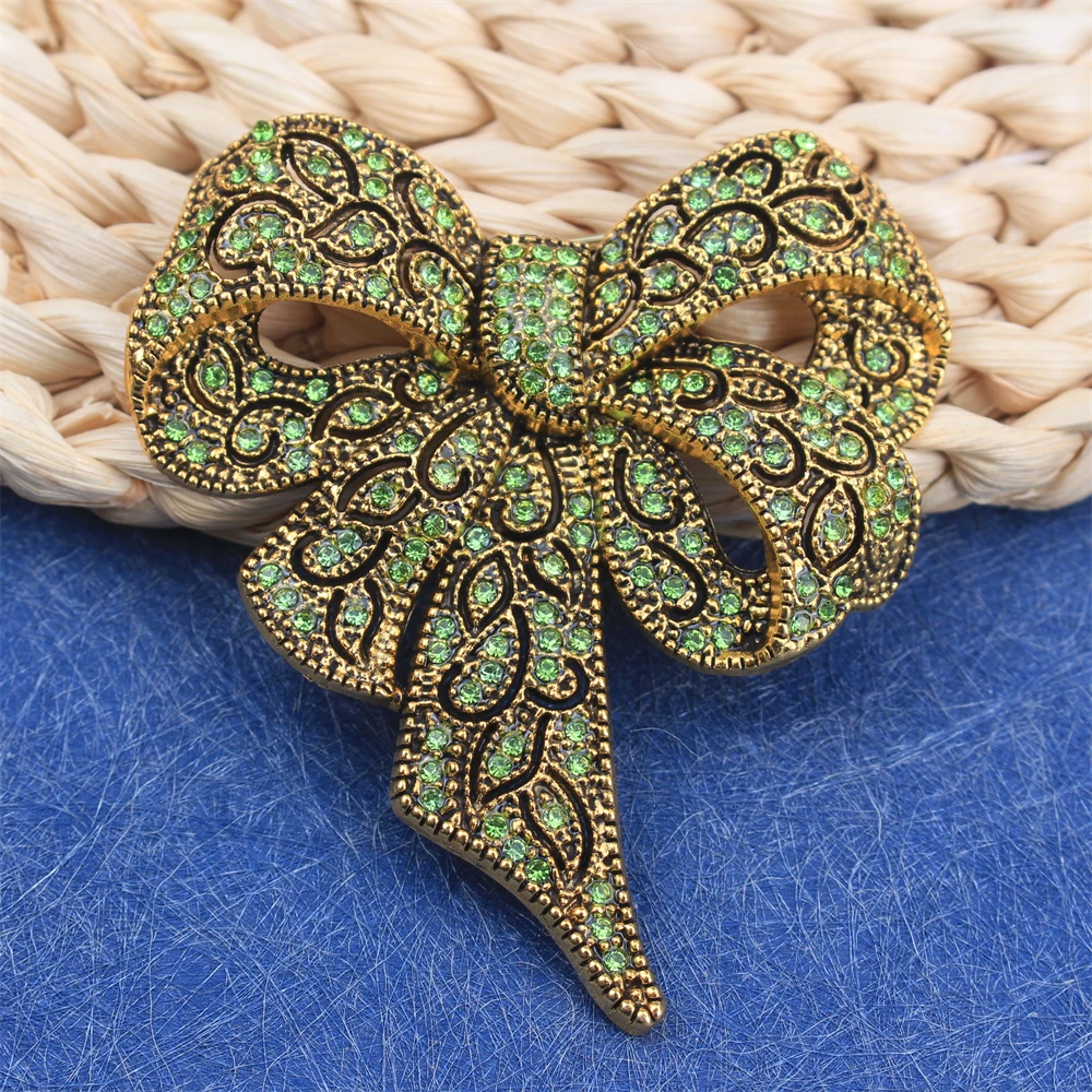 1 x Rhinestone Baroque Bow Design Ladies Brooch，Suit Coat Clothing Accessories，Holiday Party Couple Gift Pins,Charming Match