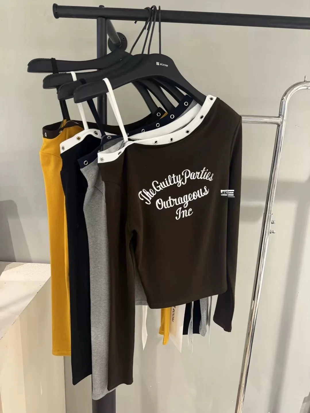 

oulder Bared Letter Print Slim Fit T irt for Women Korean Sle Versatile Hot Girl Top Skin Friendly Breathable Cotton Lo...