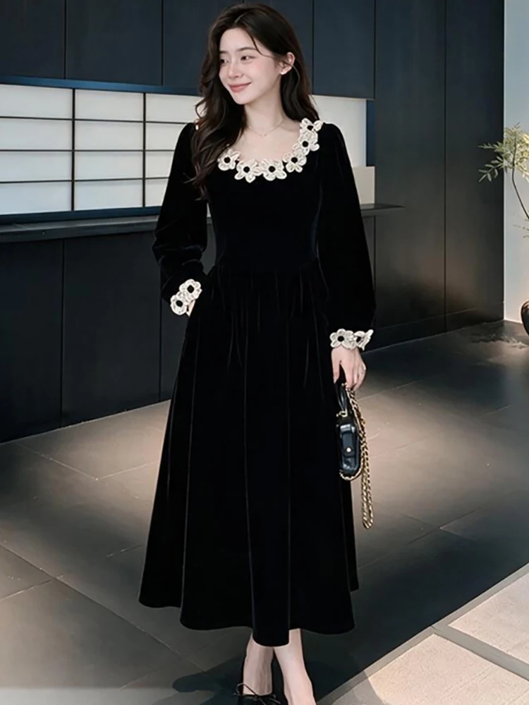 2026 Black Velvet Long Sleeve Patchwork Floral Dress Women Vintage Hepburn Luxury Evening Dress Autumn Winter Elegant Dress Gown