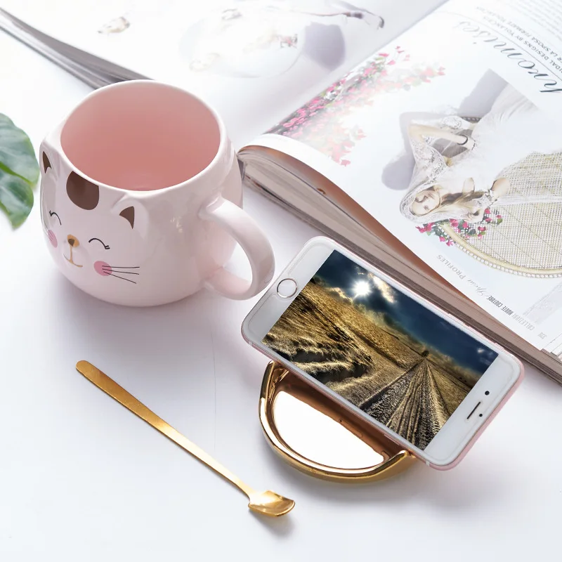 Cartoon Crown Cat Shaped Mug Cute Ceramic Mug with Lid Spoon Coffee Water Cup for Men and Women Gift Lovers Drinking Utensils view 4