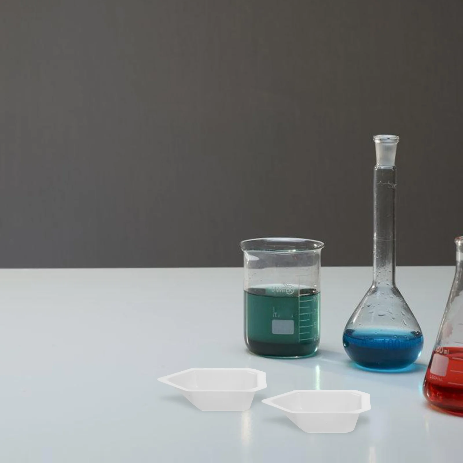 

20 Pcs Weighing Plates for Powder Plastic Dishes Boats Lab Laboratory Small Tray