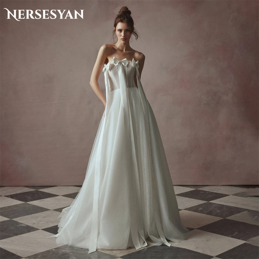 Nersesyan-vestidos de novia de lujo con lazos brillantes, hombros descubiertos, cintas brillantes, sin espalda, sin mangas