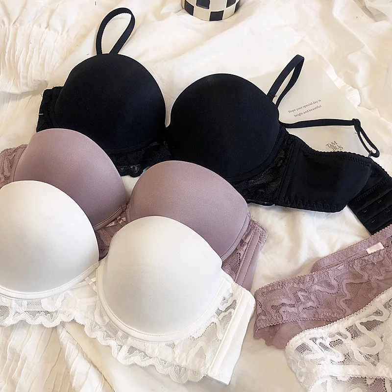 New Sexy Soft Underwire Brassiere And Panties Big Size U Smooth Back Lace Underwear Women Fashion Push Up Thicken Bra Set