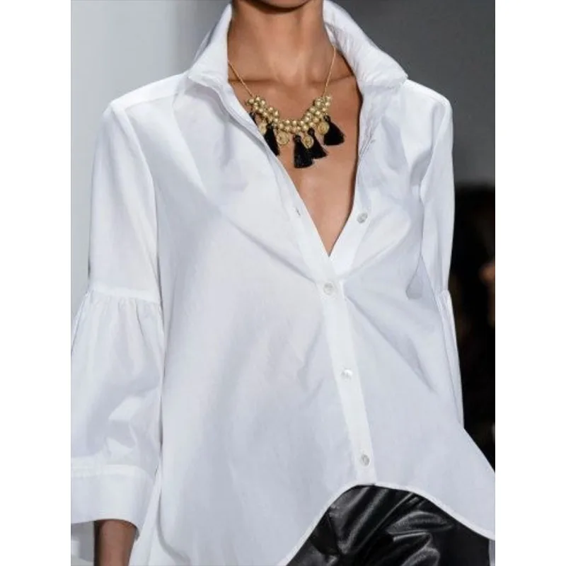 Weißes, lässiges High-Low-Damenhemd 2026, 100 % Baumwolle, lockeres Revers, ausgestellte Ärmel, Bürokleidung, einreihige Blusen und Hemden, Tops 184829