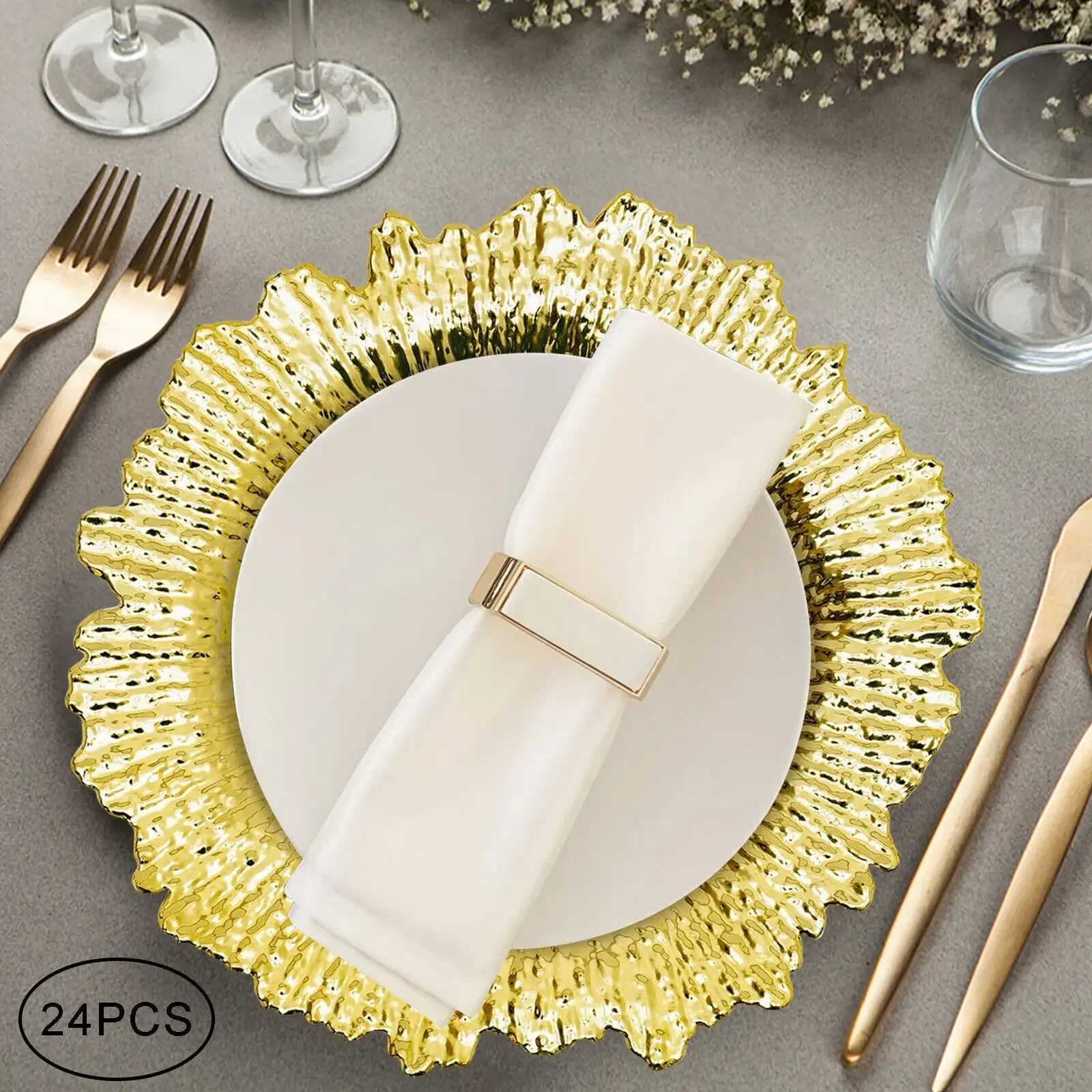 

Gold Chargers PP Plate Decoratio Table Setting Restaurant Round Salad Reef Plate Pad for Wedding Christmas Dinner Decor 24Pcs