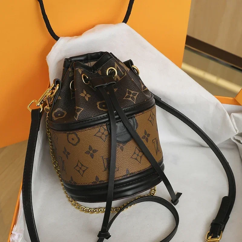 

Stylish Crossbody Messenger Bag - Vintage Inspired Leather Purse With Multiple Compartments And Gold-Tone Hardware