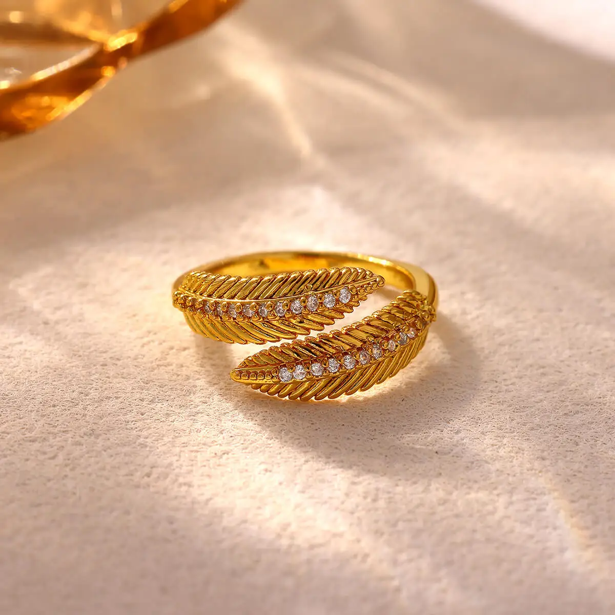 New Luxury Leaf Branch Shape Open Rings For Women Exquisite Zirconia Finger Ring Minimalist Wedding Jewelry Gifts