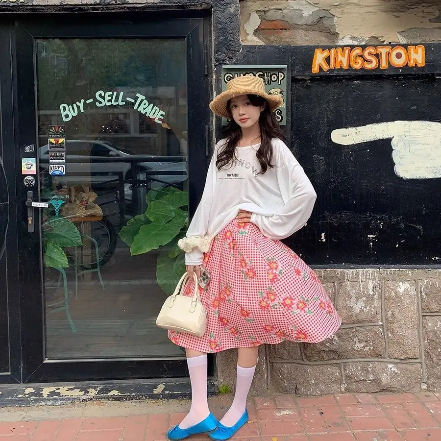 Rural Style Korean Fashion Red Plaid Flower Pattern Skirts Mid Length A-line Full Skirts Sweet Young Women Girls Beautiful Skirt