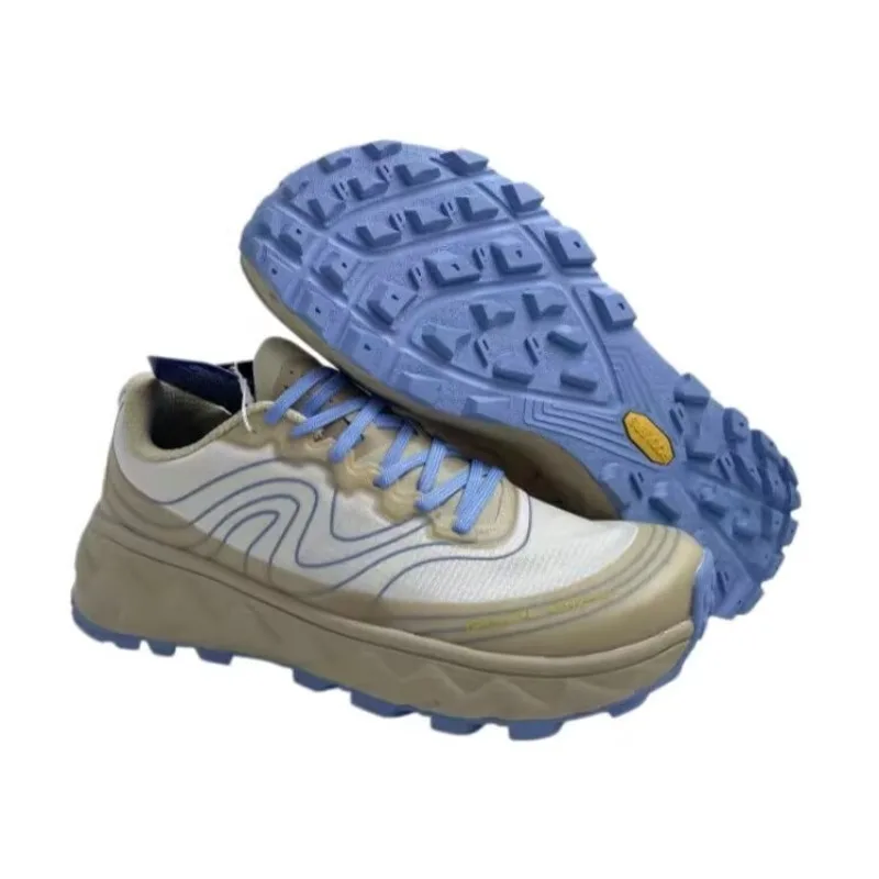 Designer Brand Trail Running Shoes Comfortable Running Shoes Anti-Slippery Walking Jogging Shoes Hard-Wearing Gym Shoe Couples