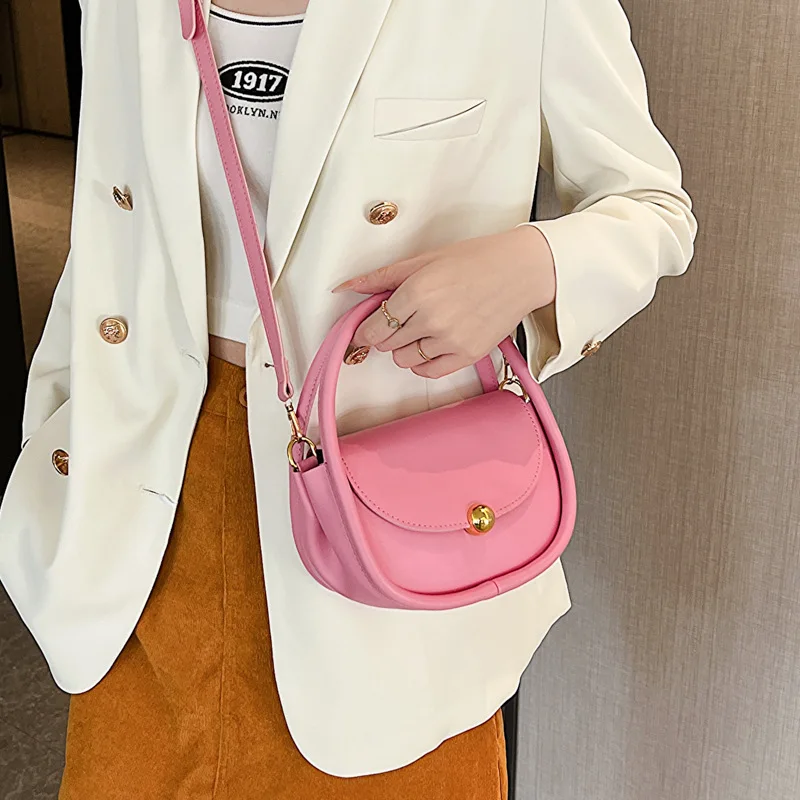 2024 Textured Bag Women Shoulder Bags Trendy Crossbody Bag for Women Contrasting Fashionable Purses and Handbags Mother Kids Bag