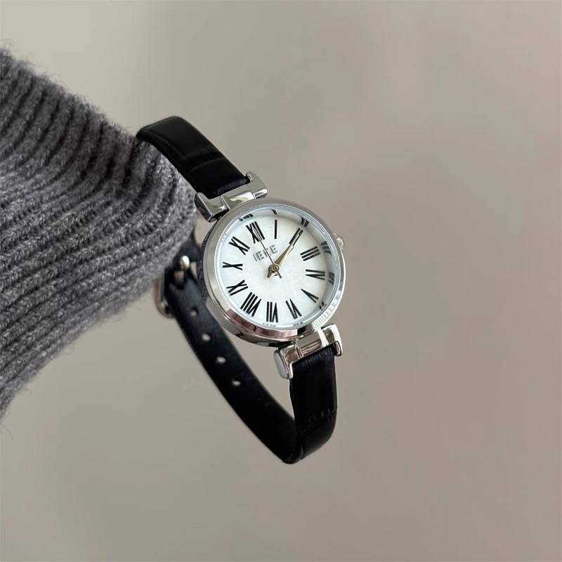 Classic trend women's watch elegant simple small fresh 2025 waterproof quartz watch birthday gift