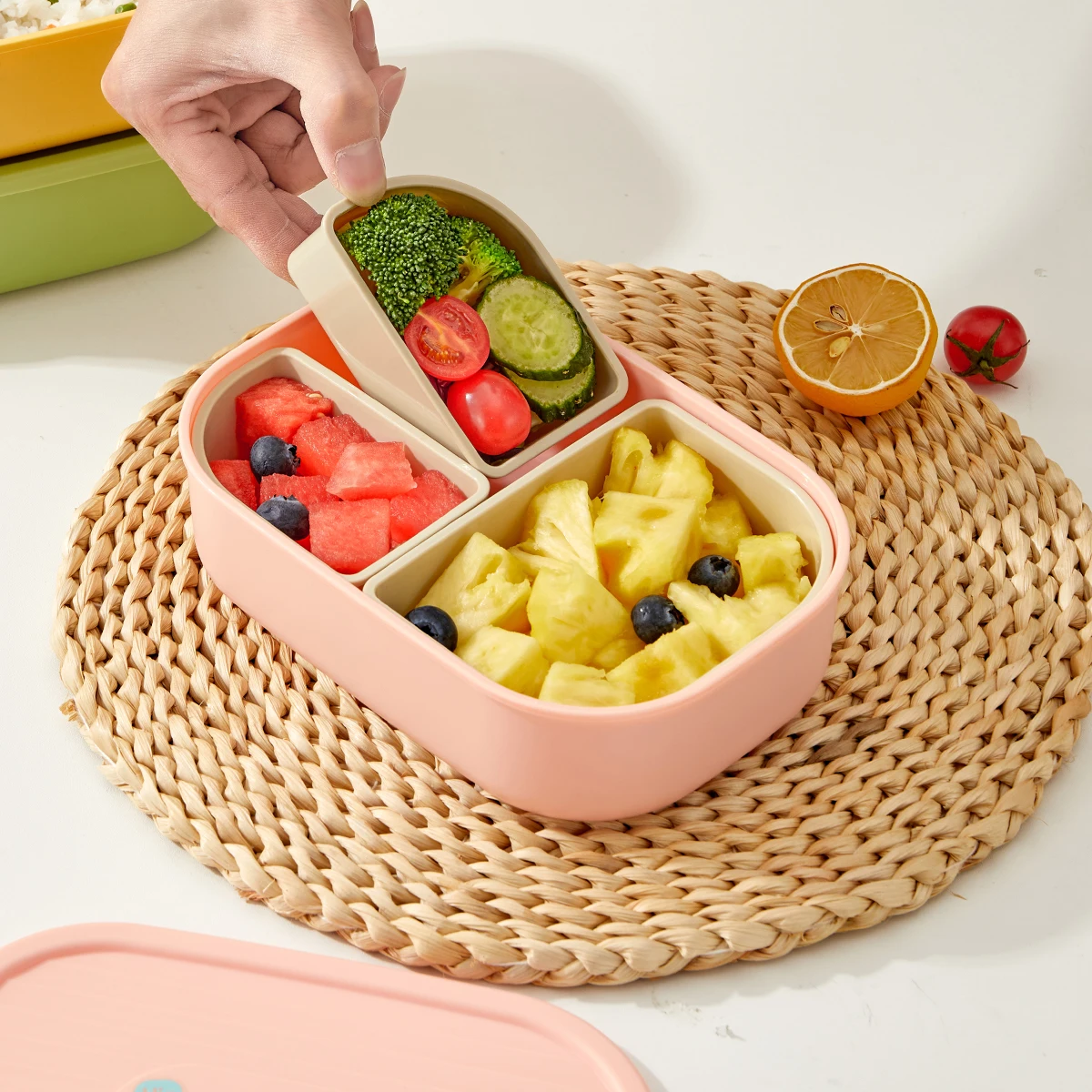 WORTHBUY Outdoor Tragbarer versiegelter, geteilter Lebensmittelbehälter, abnehmbare 3-Gitter-Kunststoff-Lunchbox für Kinder, Studenten, mikrowellengeeignet – Detail 6