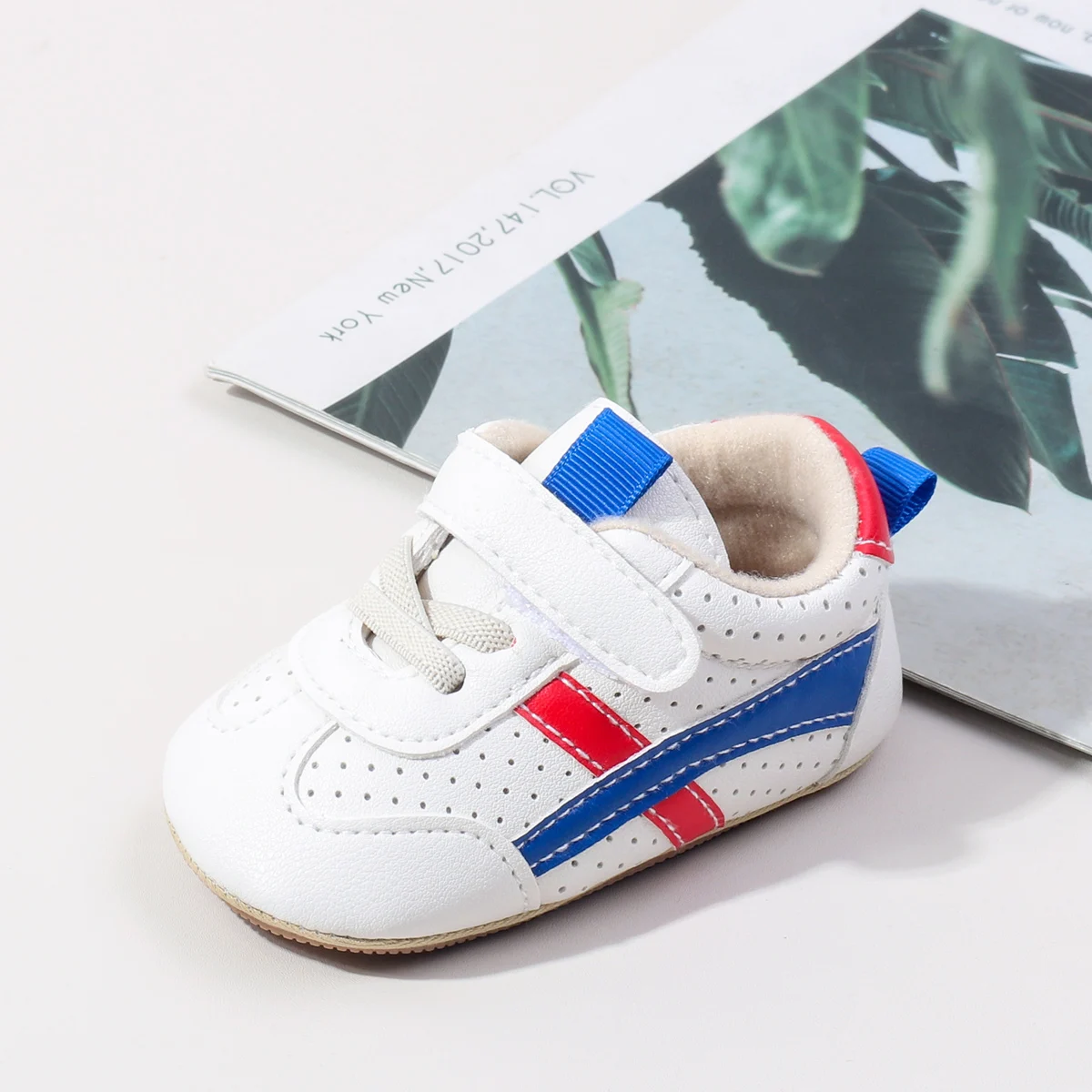 

2025 Spring And Autumn Baby Girls And Boys First Walking Indoor Outdoor Toddler Shoes With Fashion Design For 0-2Y Baby Unisex