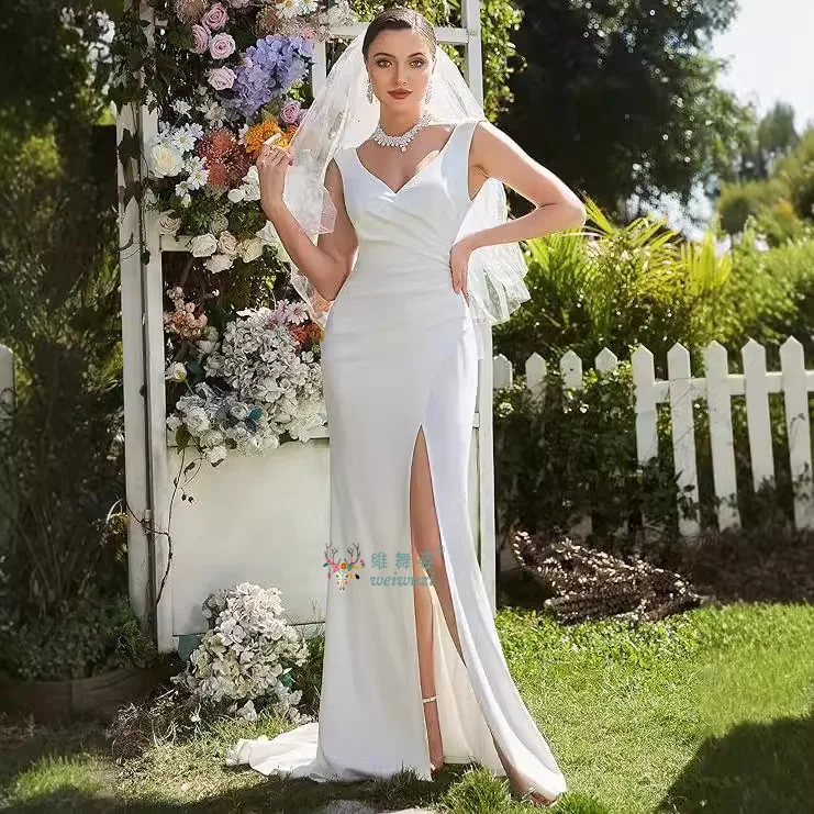 

Women's Classic V-Neck Simple Luxury Wedding Dresses Mermaid Bride Side Slit Outdoor Wedding Theme Customized Bridal Dress