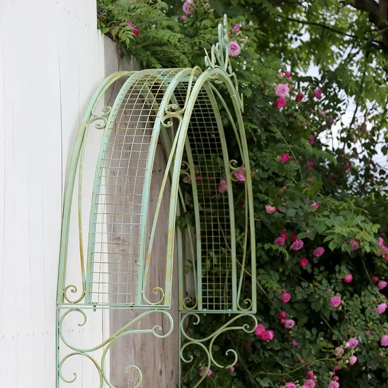 Metal hanging flower stand, vine climbing frame, wall hanging semi-round eaves modeling arch vine frame, wall decoration