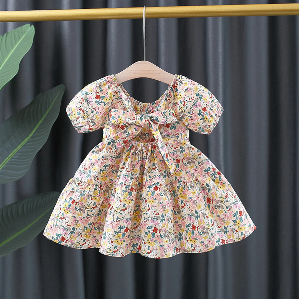 Summer baby dress for girls with floral bubble sleeves tied behind princess dress for children\'s cool clothing