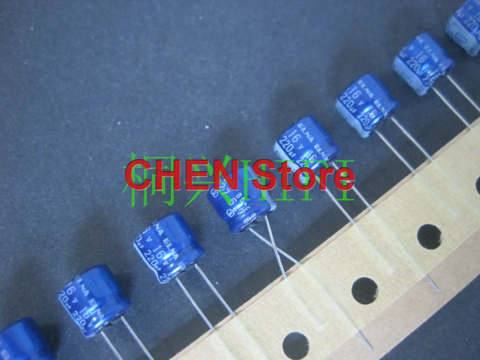 

20PCS/50PCS Original ELNA blue robe 220uf 16v RC2 16V220UF 8X7MM audio electrolytic capacitor 220uF/16V Ultra small volume