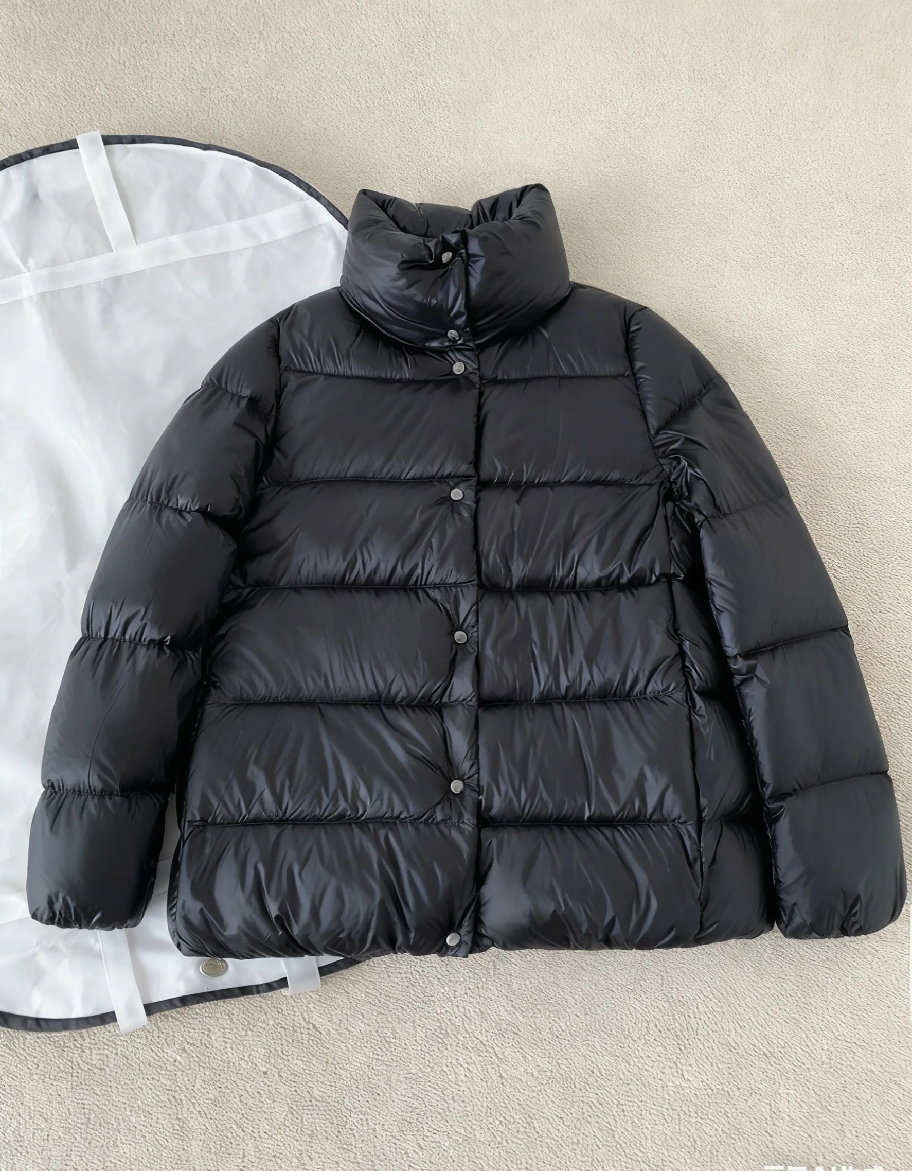 

2025 New Winter Pink Puffer Jacket Women's Stand Collar Warm Quilted Coat Fashion Short Lightweight Down Jacket