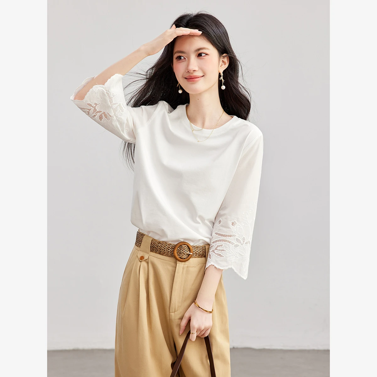 VIMLY White Round Neck T-shirt for Women 2026 Fall Vacation Style Hollow-out Embroidered Straight Flared Sleeve Top Ladies A6812
