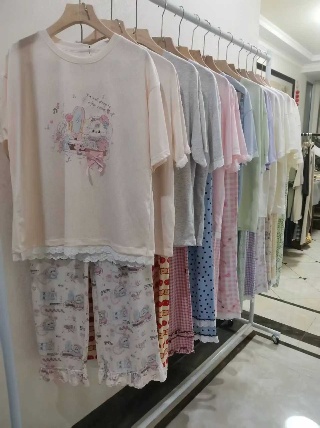 romantic-bear-lazy-girl-snowflake-cotton-sleepwear-home-clothes-women's-cool-feeling-ice-algae-mud-cool-sensation-youth-home