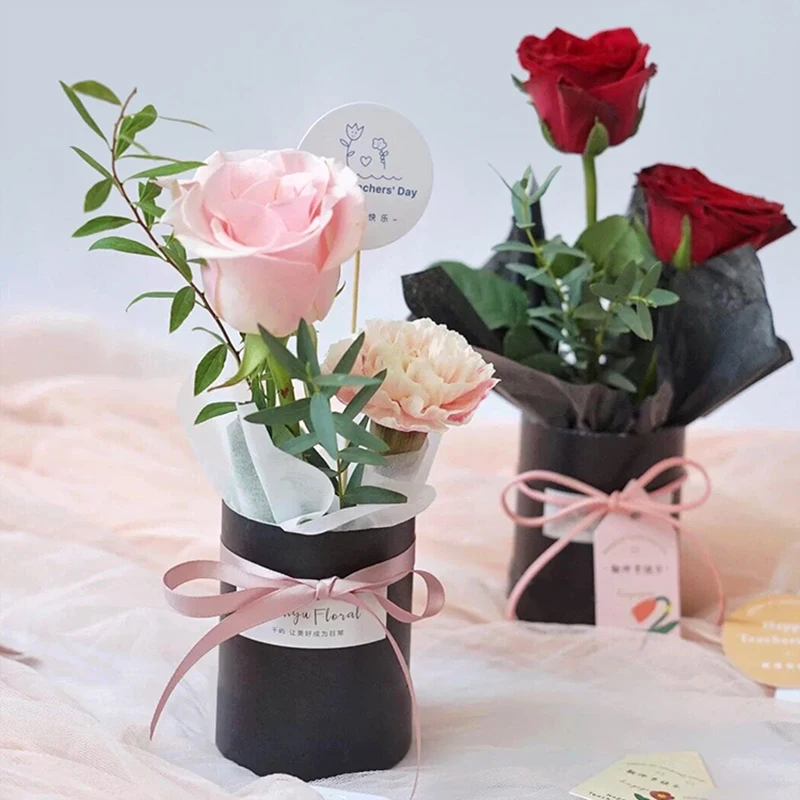 4pcs Mini Flower Box Wedding Bouquet Packaging Case Portable Hug Bucket for Birthday Favors Party Flower Gifts Decoration Vase