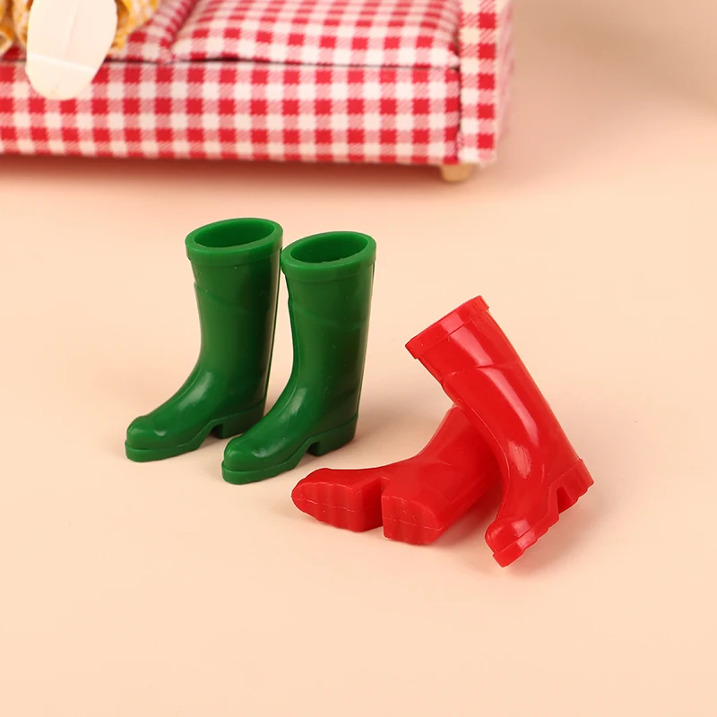 1Set 1:12 Miniatur Rumah Boneka Sepatu Bot Hujan Sarung Tangan Berkebun Sarung Tangan Memasak Sarung Tangan Mencuci Model Dekorasi Peternakan Mainan