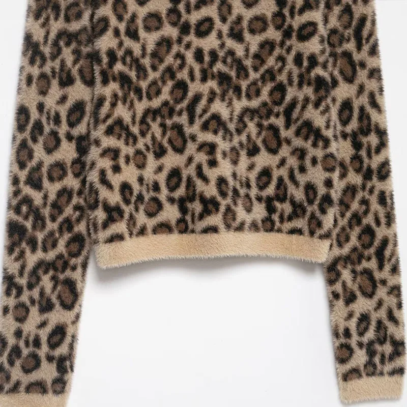 เสื้อสเวตเตอร์ลายเสือดาวขนเทียม ฤดูหนาว 2025 สไตล์อเมริกันใหม่ ตัดต่อ คอทรงโอ ถักนิตติ้ง แฟชั่น แขนยาวหนา อุ่น