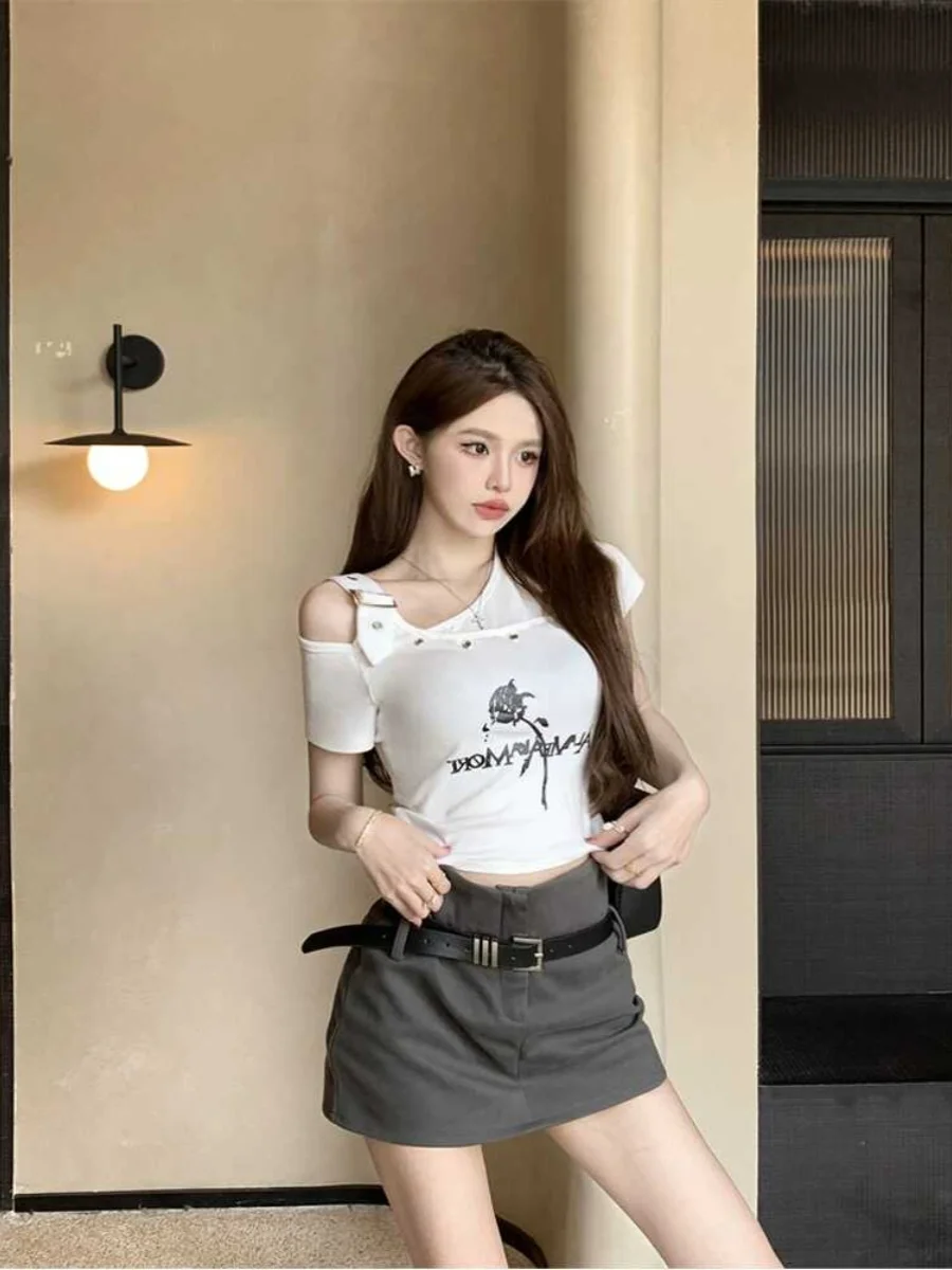 섹시한 어깨 노출 로즈 프린트 티셔츠 여성 슬림핏 여름 디자인 트렌디 숏탑 순수하고 시크하며 독창적인 코튼 블렌드