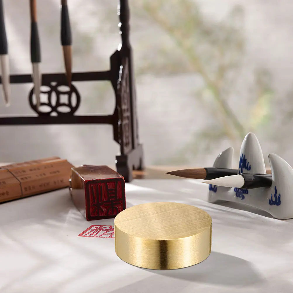 

Chinese Calligraphy Brass Paperweight Round Design Exquisite Craftsmanship Practical Calligraphy Practice Tool