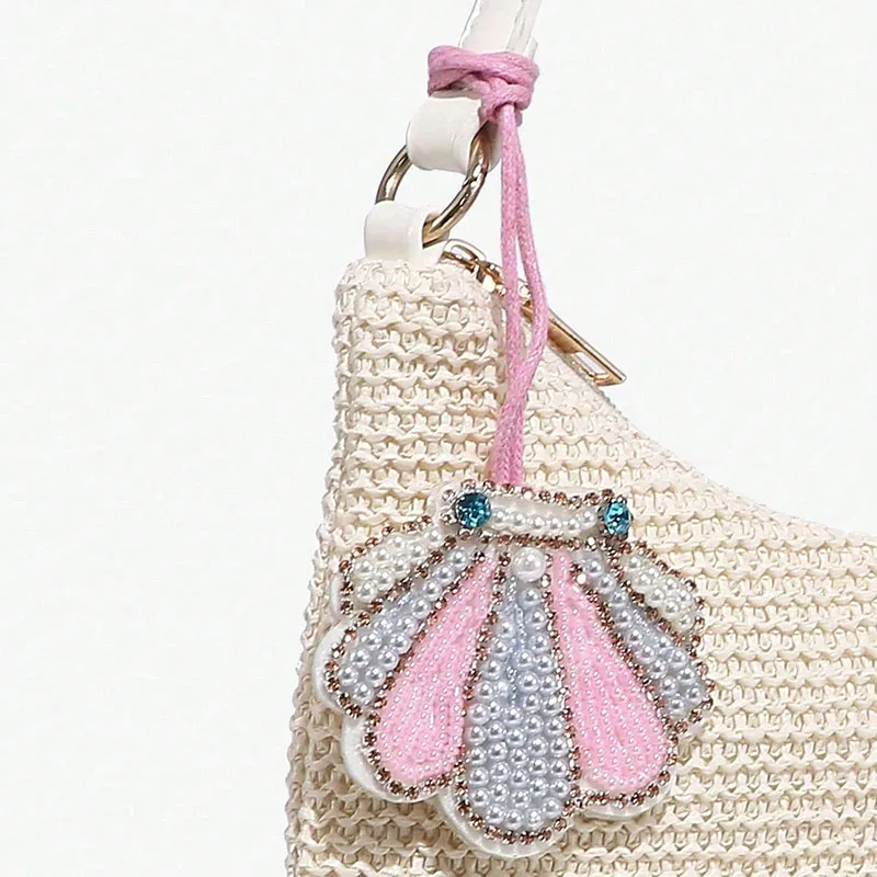 قلادة حقيبة عطلة بسيطة وأنيقة، قلادة على شكل صدفة ملونة محاكاة بالخرز، وديكور صغير رائع.