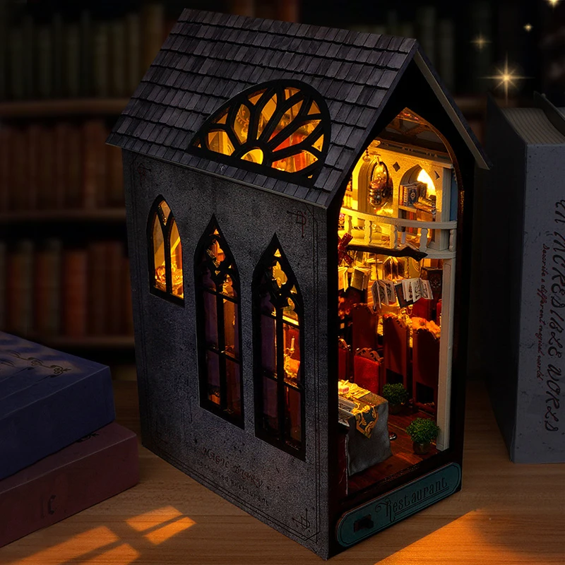 Zestaw DIY Nook do książek, drewniane figurki, drewniany domek dla lalek, zestaw do składania, puzzle 3D, dekoracje do wkładania w półkę na książki, zabawki, prezenty