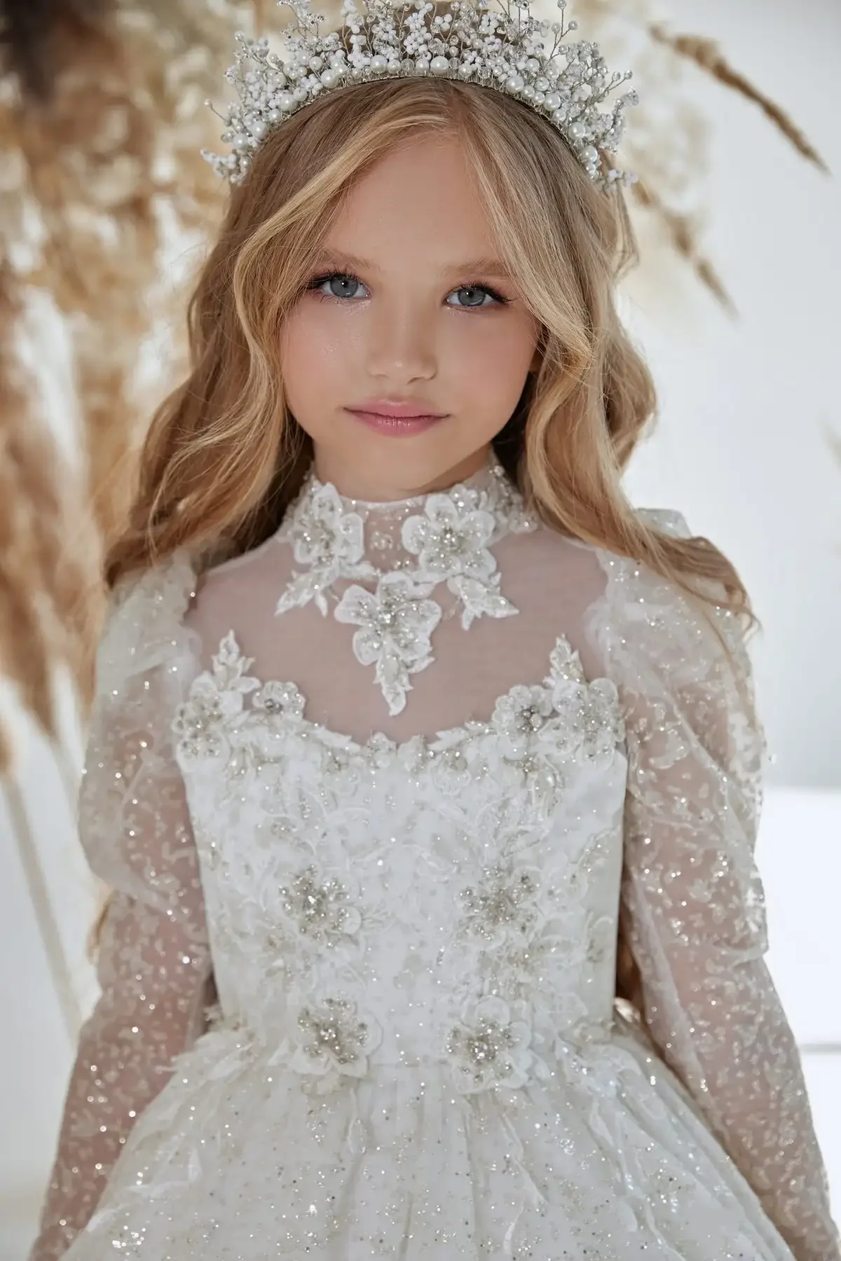 JDY Custom Girls' Long Sleeve Maxi Dress with Lace & Glitter Details - Elegant Princess Ball Gown for Special Occasions