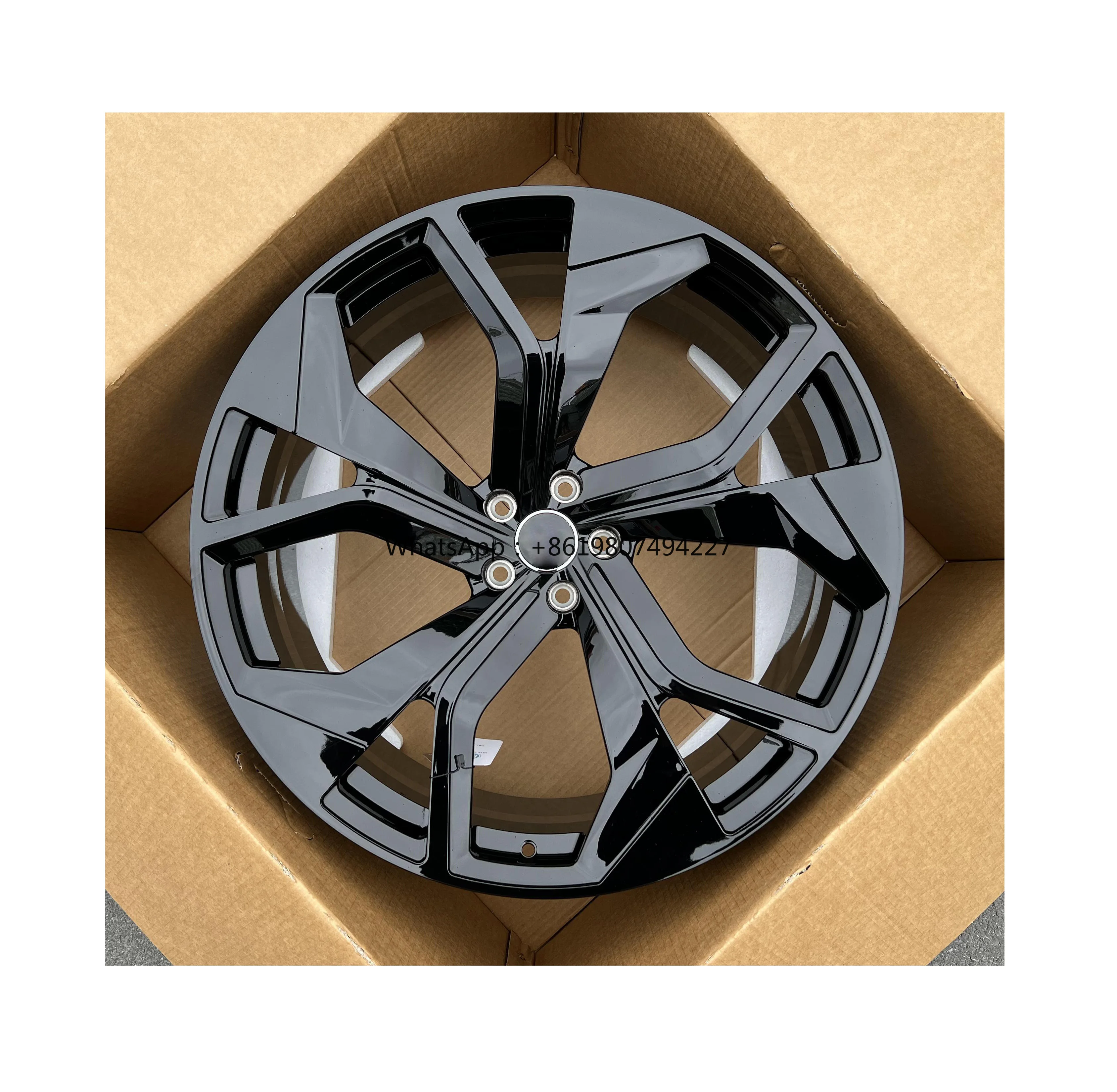 

Aluminium Alloy Forged Wheels Polished in Stock 10JX22 5*112 for Sq8 Rsq8