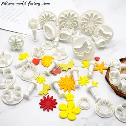 Silicone World 33Pcs/Set Sugarcraft Fondant Cutter Plastic Cake Mold DIY Cake Decorating Baking Tools Plunger Paste Sugar Craft