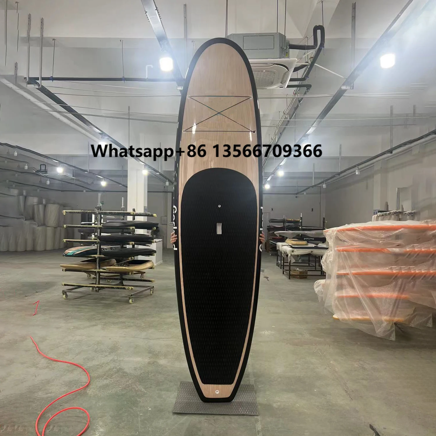 

Customized Eps Surfboard Beautiful Fiberglass Strand up Surf Board with Leash