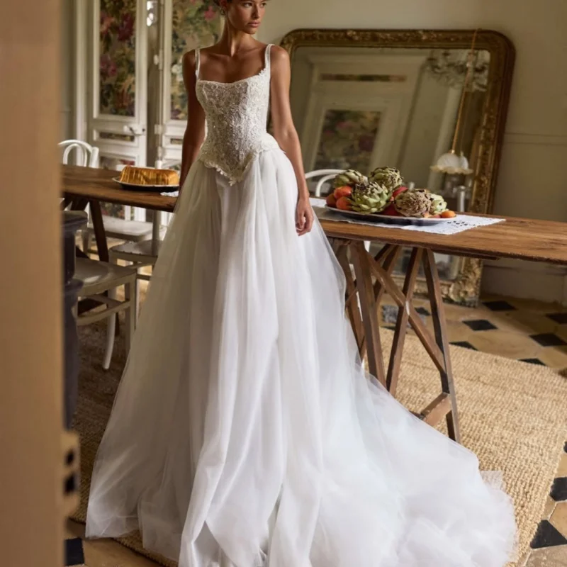Lace White Appliques Wedding Dresses of Off-Shoulder Flower Decal A-Line Tull Layering off-shoulder Bridal Gowns Made Customized