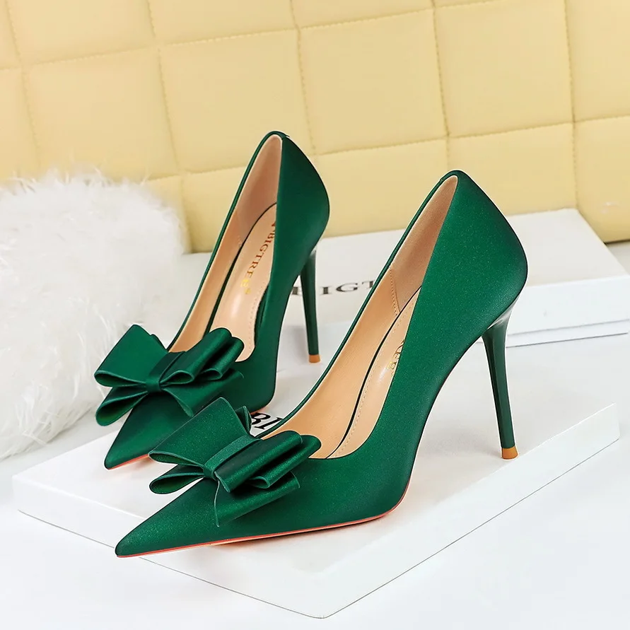 

New Women's Shoes Korean Fashion Thin Satin Shallow Mouth Pointed Bow Single Ladies High Heels Pumps туфли женские женская обувь