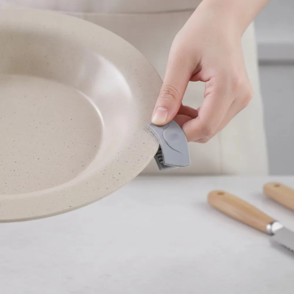 Ceramic Coating Detachable Handle Saucer Flying Pan Aluminum Alloy Lightweight Nonstick Pan Beige With Heat-Resistant Clip