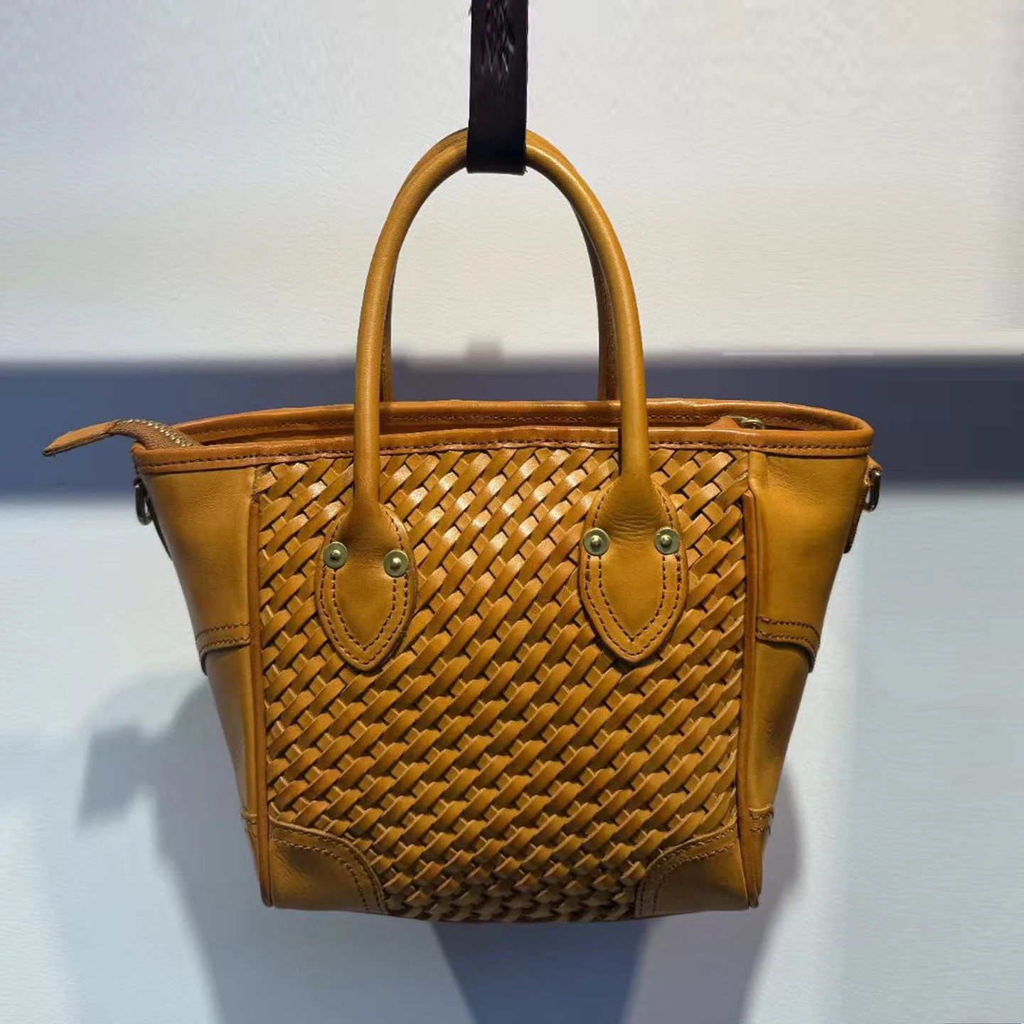 

XHTY Genuine Leather Vintage Woven Bag Small Mini Handbag Crossbody Bag Full-Grain Cowhide Versatile Texture